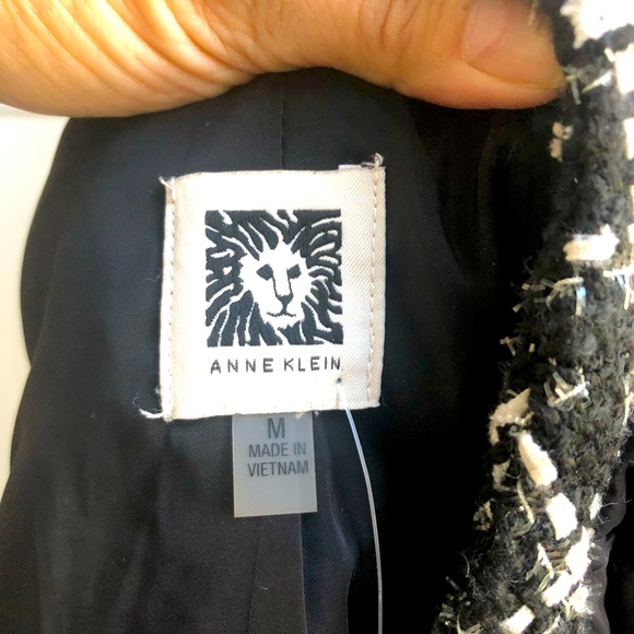 Anne Klein puff jacket medium size NWT - Picture 6 of 6